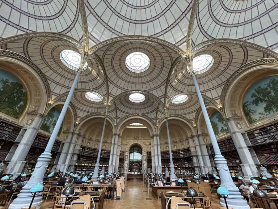 Bibliotheque Nationale de France (BNF Richelieu) Paris