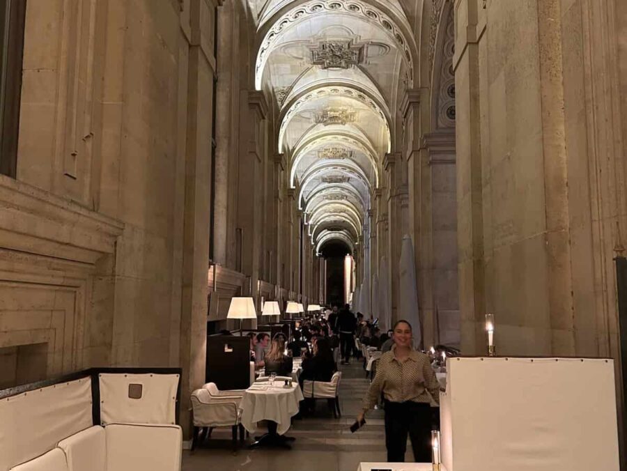 Le Cafe Marly nerar Louvre Paris