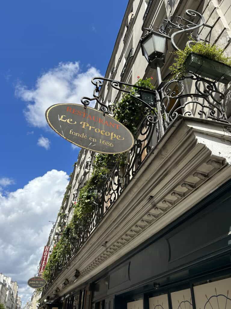 Restaurant Le Procope Oldest café in Paris fondé en 1686