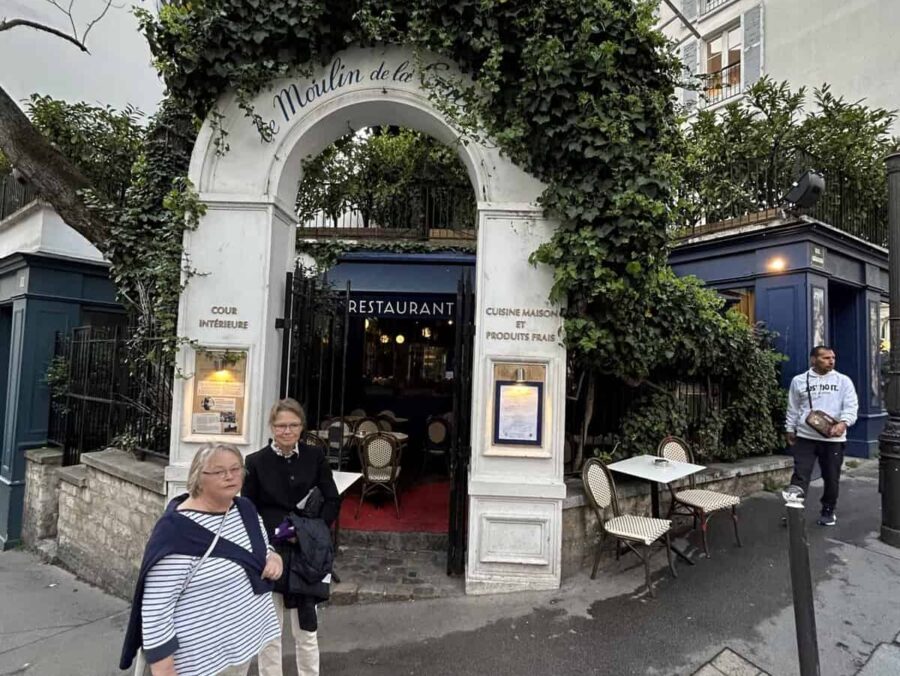 Le Moulin de la Galette Montmartre