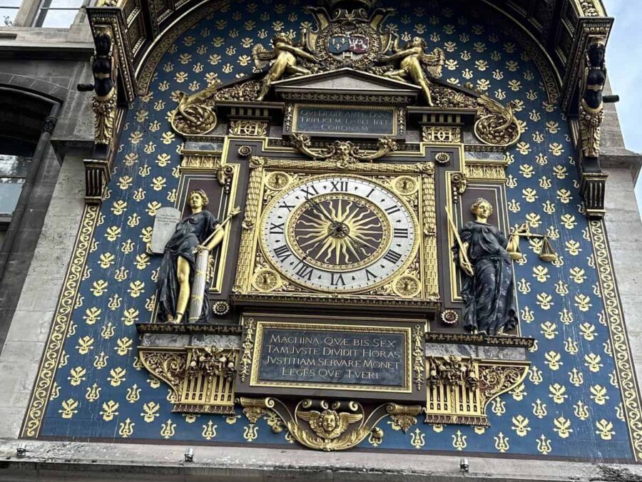 Oldest Clock in Paris Il de la cité