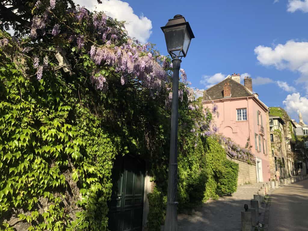 Rue de l'Abreuvoir, Montmartre Paris