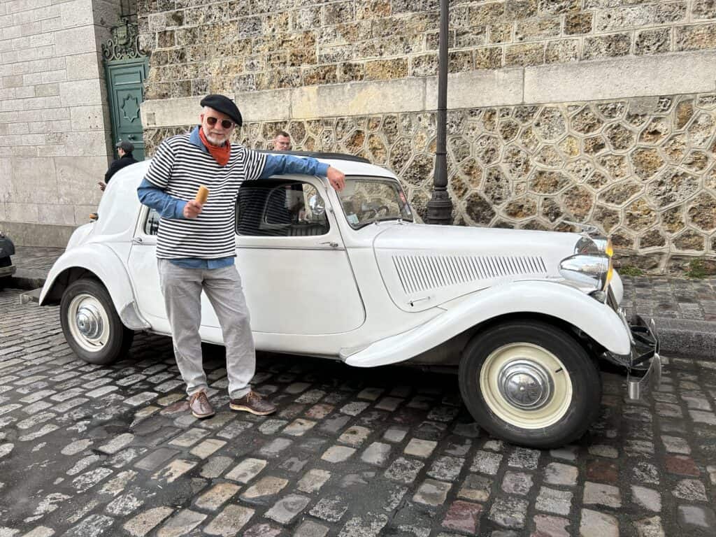 A tour in Montmartre in 2 Citroen Traction 1938
A true Frenchman and his baguette