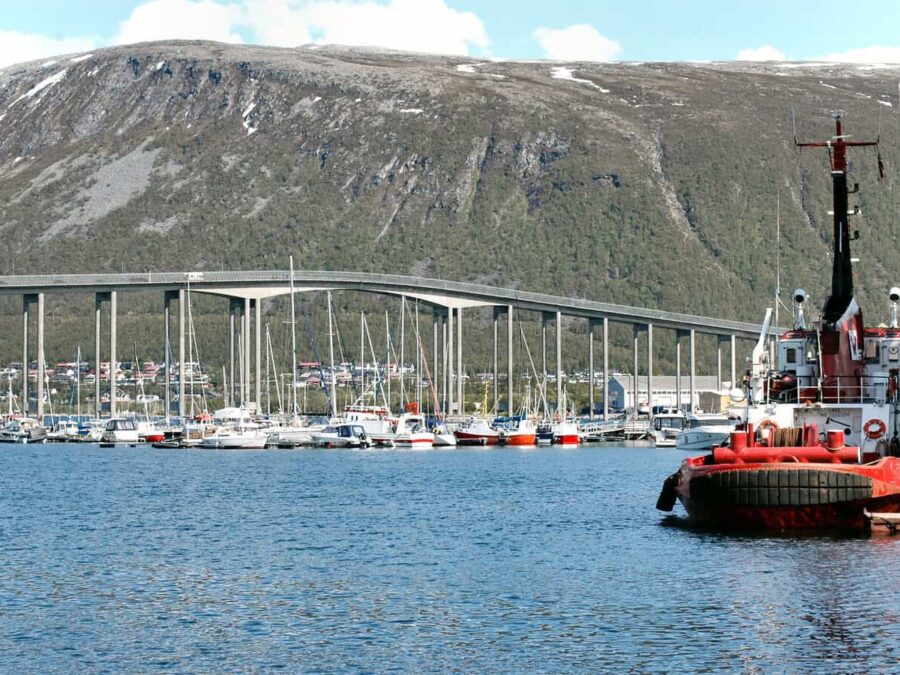 Tromsoe bridge