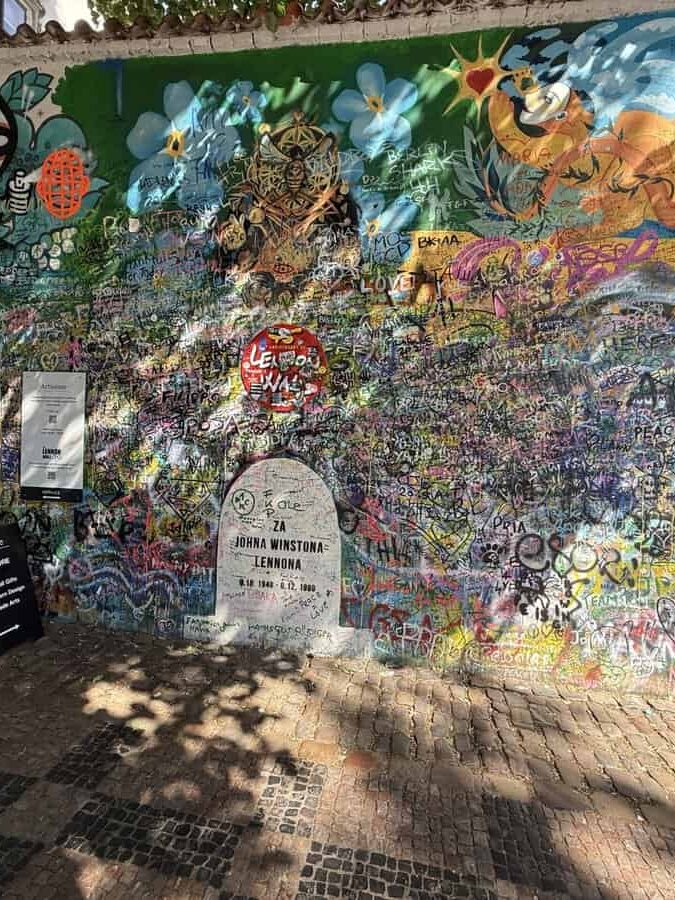 Lennon wall Malá Strana, Prague castle
