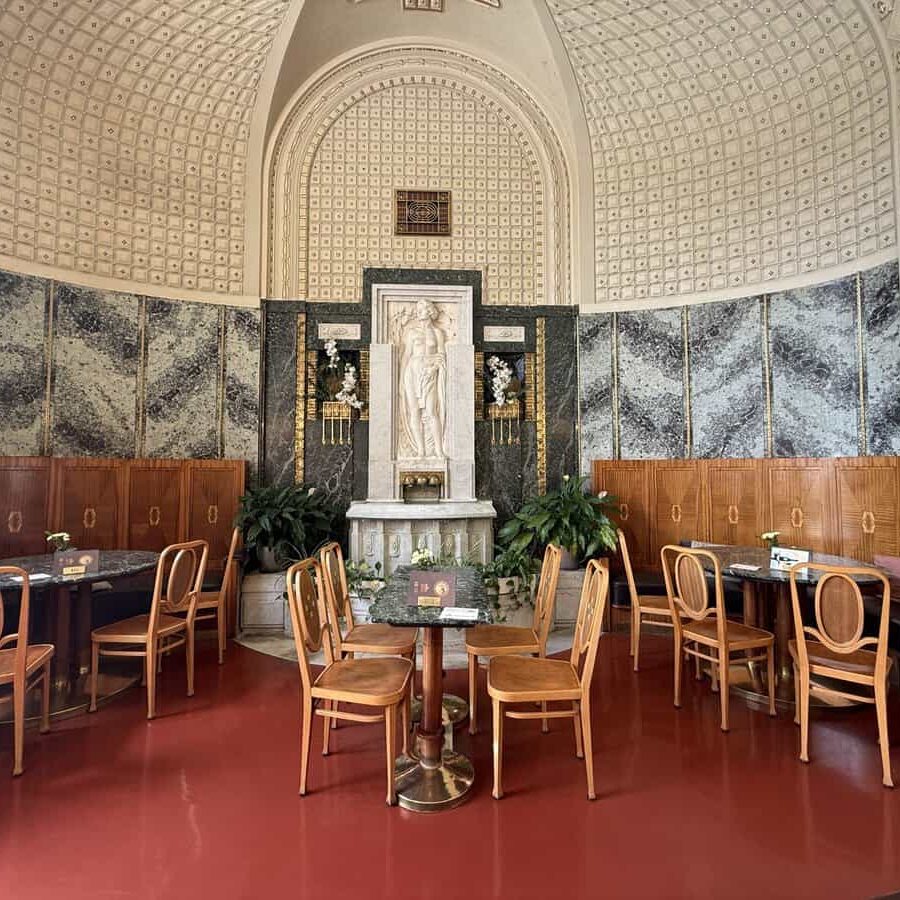 Municipal Cafe in Art Deco style Prague